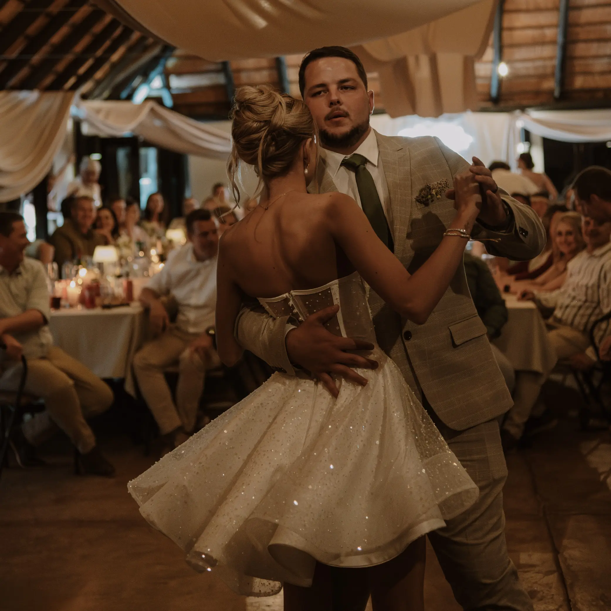 featherwood-farm-wedding-dj