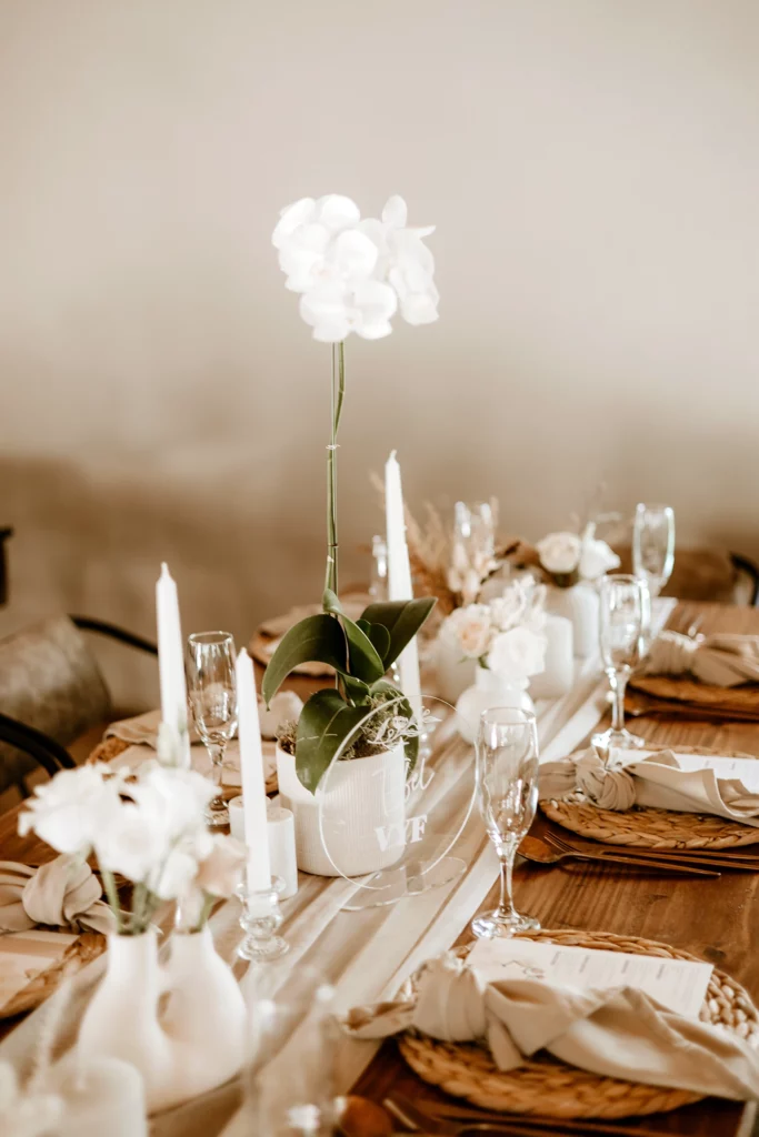 featherwood-farm-wedding-reception-table-decor-1